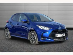 Blue Used 2022 Toyota Yaris Hybrid Design Hatchback | £17,850 (Fair price)