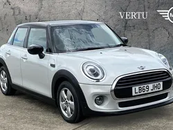 Used 2021 Mini Cooper Classic Hatchback | £13,946 (Fair price)