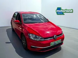 Red Used 2017 VW Golf VII SE Hatchback | £9,999 (Fair price)