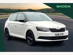 Candy white Used 2018 Skoda Fabia Colour Edition Hatchback | £8,395 (Fair price)