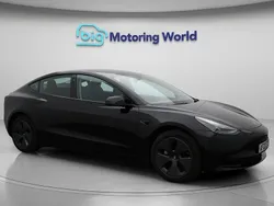 Black Used 2022 Tesla Model 3 RWD Sedan | £18,100 (Fair price)
