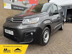 Grey Used 2020 Citroën Berlingo MPV | £6,995 (Good price)