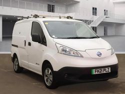 White Used 2021 Nissan e-NV200 Tekna Van | £10,490 (Expensive)