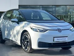 Glacier white metallic black Used 2022 VW ID.3 Pro Performance Hatchback | £16,262 (Fair price)