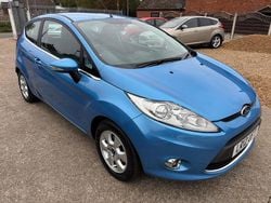 Blue Used 2012 Ford Fiesta Zetec Hatchback | £4,495 (Fair price)