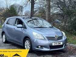 Blue Used 2011 Toyota Verso MPV | £1,489 (Good price)