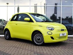 Green Used 2024 Fiat 500e Hatchback | £23,998