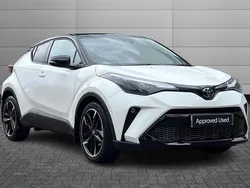 Platinum white Used 2022 Toyota C-HR Sport SUV | £23,395 (Fair price)