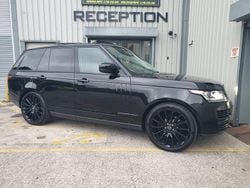 Black Used 2015 Land Rover Range Rover Vogue SE SUV | £16,495 (Fair price)