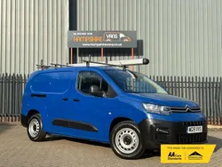 Blue Used 2019 Citroën Berlingo MPV | £8,681 (Fair price)