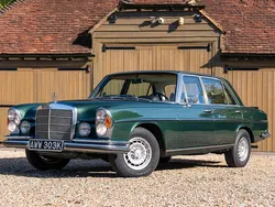 Green Used 2021 Mercedes 300 Sedan | £22,000