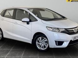 White Used 2017 Honda Jazz SE Hatchback | £7,895 (Good price)