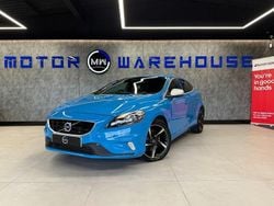 Blue Used 2016 Volvo V40 R-Design Estate | £7,990 (Fair price)