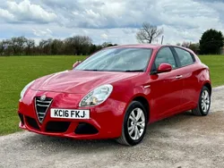 Red Used 2016 Alfa Romeo Giulietta Progression Hatchback | £3,995 (Fair price)