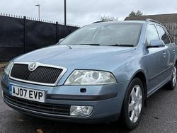 Grey Used 2007 Skoda Octavia Elegance Estate | £1,500 (Good price)