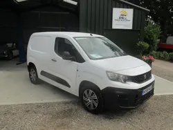 White Used 2020 Peugeot Partner MPV | £7,295 (Good price)