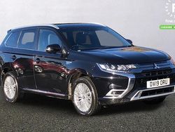 Black Used 2018 Mitsubishi Outlander P-HEV Estate | £14,499 (Fair price)