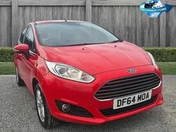 Red Used 2015 Ford Fiesta Zetec Hatchback | £3,695 (Good price)