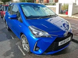 Blue Used 2018 Toyota Yaris Hybrid Hatchback | £10,680 (Good price)