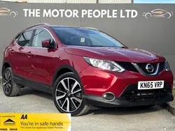 Red Used 2015 Nissan Qashqai Tekna SUV | £9,995 (Good price)