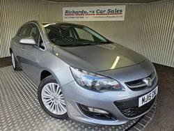 Silver Used 2015 Vauxhall Astra Excite Hatchback | £4,000 (Good price)