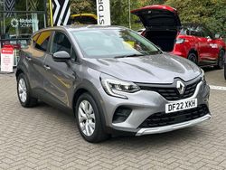 Oyster grey Used 2022 Renault Captur Iconic SUV | £12,995 (Fair price)