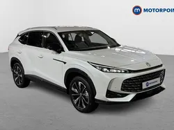 White New 2025 MG HS Trophy SUV | £22,999 (Expensive)