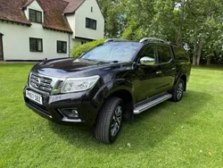 Black Used 2017 Nissan Navara Tekna Pickup | £16,995 (Fair price)
