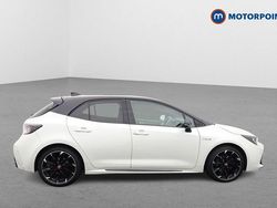White Used 2021 Toyota Corolla Sport Hatchback | £17,899 (Fair price)