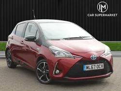 Red/black Used 2017 Toyota Yaris Hybrid Hatchback | £9,385 (Fair price)