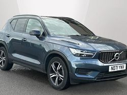 Blue Used 2021 Volvo XC40 R-Design SUV | £22,950 (Fair price)