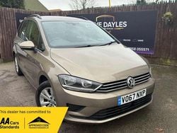 Gold Used 2017 VW Golf Sportsvan SE MPV | £9,699 (Fair price)