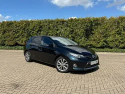 Grey Used 2013 Toyota Auris Hybrid Hatchback | £8,950 (Fair price)