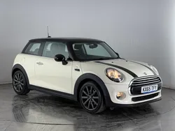 White Used 2015 Mini Cooper Hatch Hatchback | £9,350 (Good price)