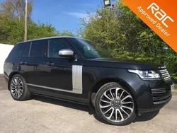 Black Used 2017 Land Rover Range Rover Vogue SE SUV | £31,995 (Fair price)