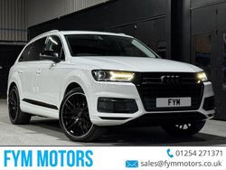 White Used 2017 Audi Q7 Design SUV | £18,995 (Fair price)
