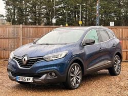 Blue Used 2015 Renault Kadjar Signature SUV | £9,000 (Fair price)