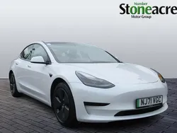 White Used 2021 Tesla Model 3 Standard Range Sedan | £19,495 (Fair price)