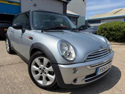 Silver Used 2004 Mini Cooper Hatch Hatchback | £1,495 (Expensive)
