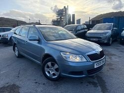 Grey Used 2009 Skoda Octavia SE Estate | £1,999 (Super price)