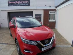 Red Used 2018 Nissan Qashqai N-Connecta SUV | £11,995 (A bit pricey)