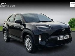 Used 2025 Toyota Yaris Hybrid Estate | £21,950 (Good price)