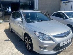 Silver Used 2012 Hyundai i30 Premium Hatchback | £2,350 (Fair price)