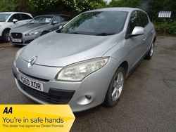 Silver Used 2010 Renault Mégane III Dynamique Hatchback | £1,695 (Fair price)