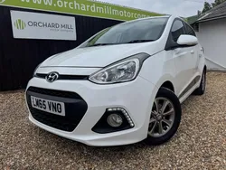 White Used 2015 Hyundai i10 Premium Hatchback | £6,495 (Fair price)