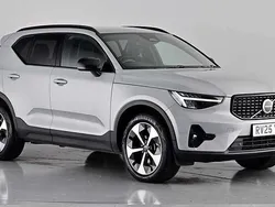 Vapour grey Used 2025 Volvo XC40 Plus SUV | £33,795 (Fair price)