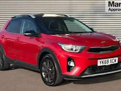 Red Used 2018 Kia Stonic 4 SUV | £11,185 (Good price)