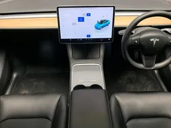 White Used 2022 Tesla Model Y Long Range SUV | £24,555 (Good price)