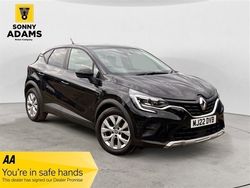 Black Used 2022 Renault Captur Iconic SUV | £14,490 (Fair price)