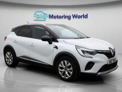 White/black Used 2020 Renault Captur Iconic SUV | £10,700 (Good price)